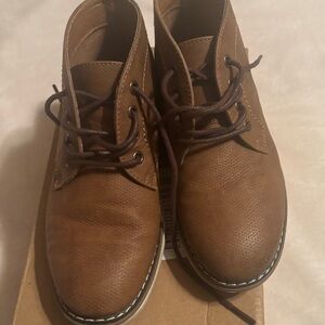 Steve Madden Tan Chukka Boots